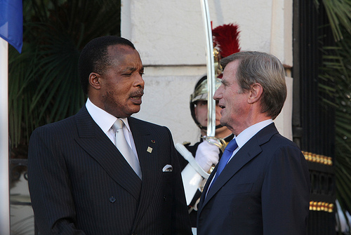 Le président Denis Sassou Nguesso ( Congo Brazza ) et Bernard Kouchner